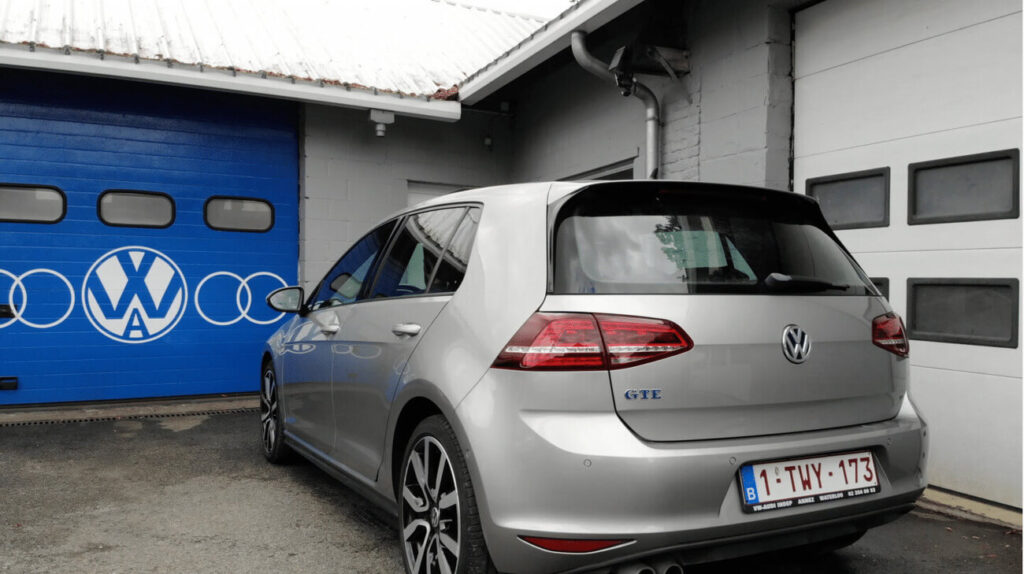 Golf GTE garage Annez Waterloo